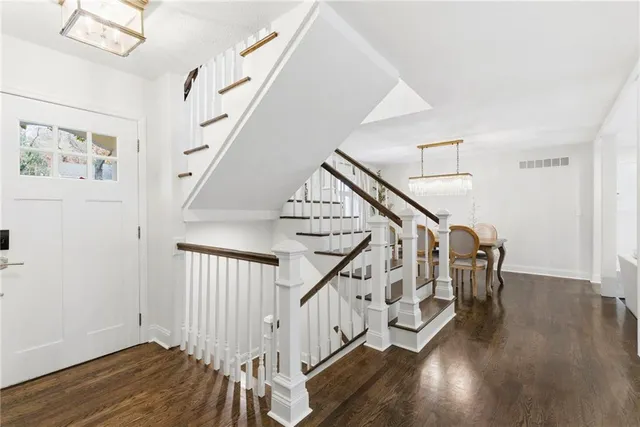 $1,050,000 | 3705 Shawnee Mission Parkway, Fairway, KS 66205