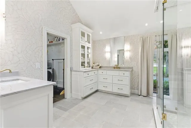 $1,050,000 | 3705 Shawnee Mission Parkway, Fairway, KS 66205