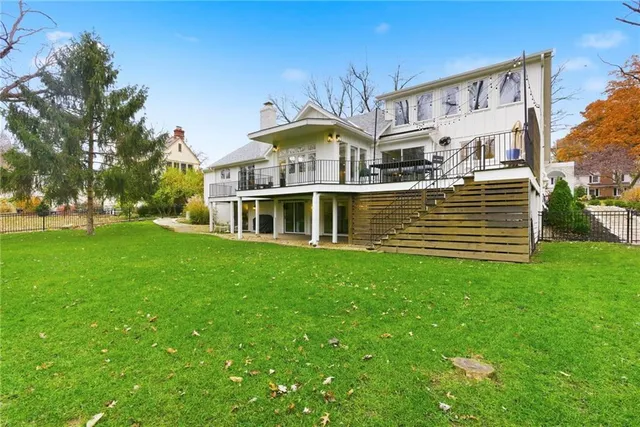 $1,050,000 | 3705 Shawnee Mission Parkway, Fairway, KS 66205