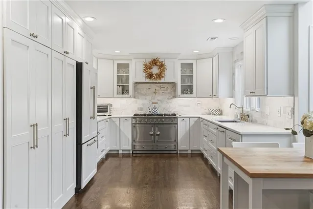 $1,050,000 | 3705 Shawnee Mission Parkway, Fairway, KS 66205