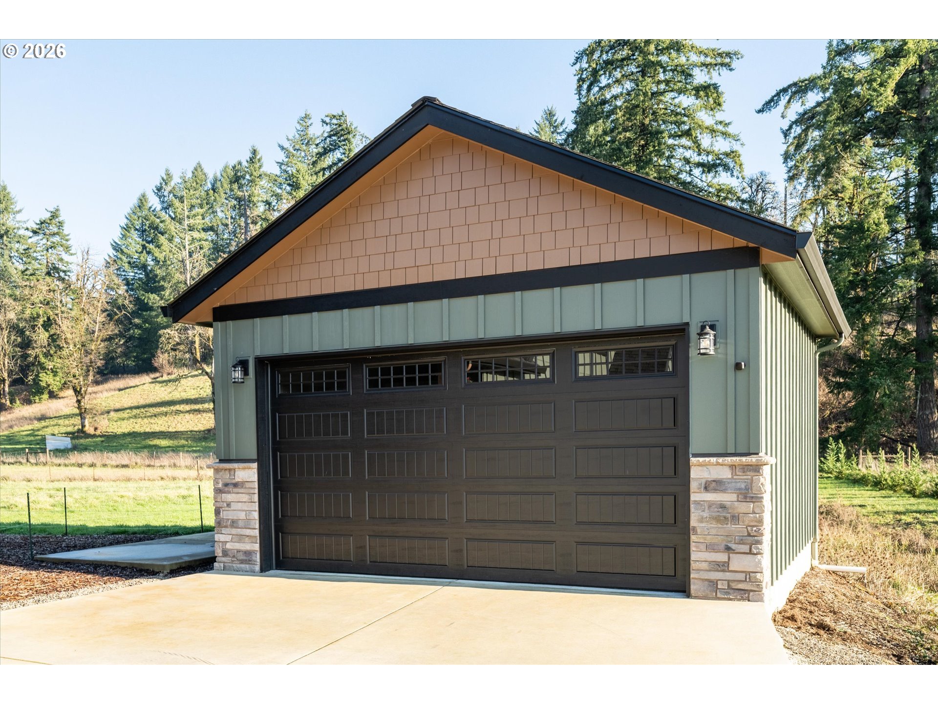 37640 Upper Camp Creek Road Springfield, OR 97478 - Photo 41 of 47 a view of a small house with wooden fence