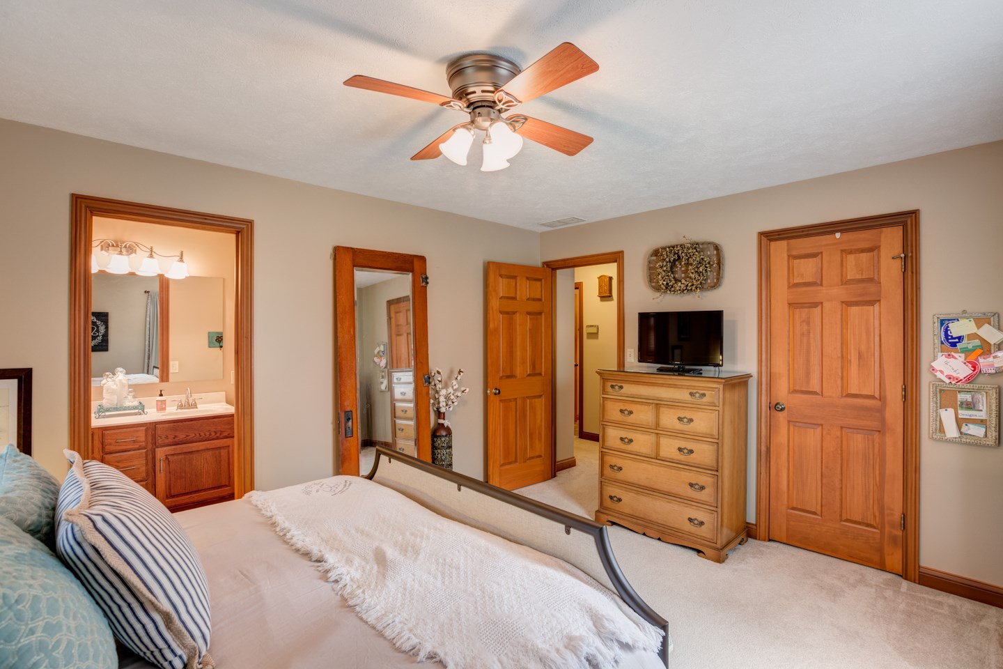 4943 Orchard Road Evansville, IN 47720 - Photo 16 of 35 Gallery Image 16