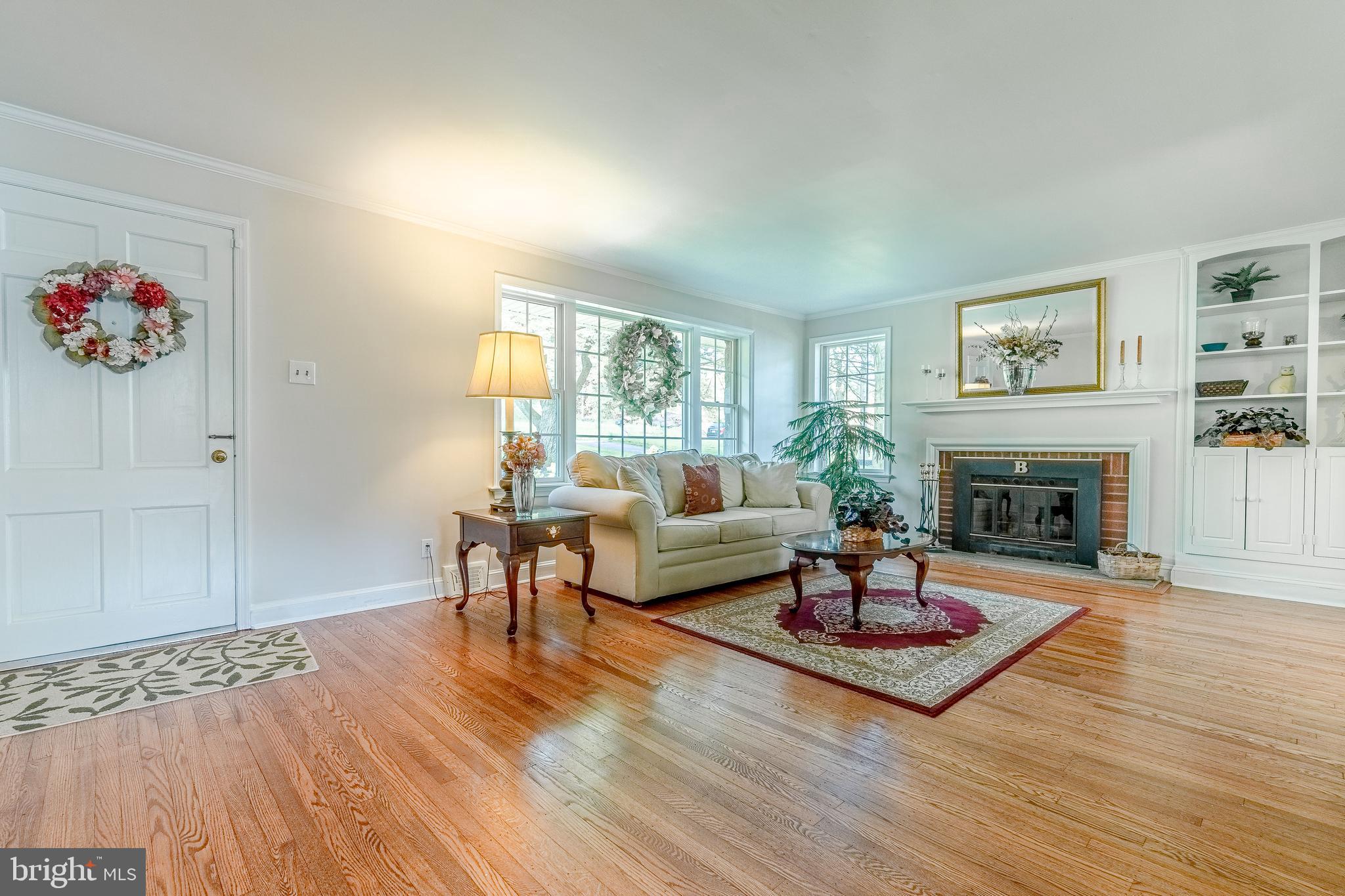 211 Cassatt Road Berwyn, PA 19312 - Photo 3 of 40 Living Room
