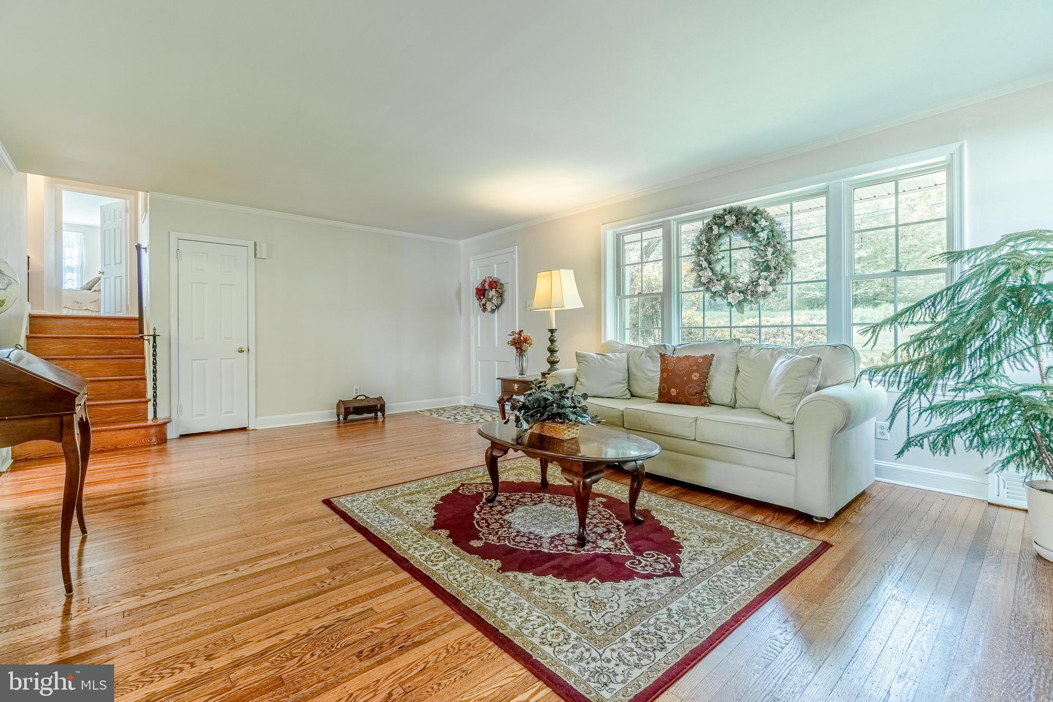211 Cassatt Road Berwyn, PA 19312 - Photo 4 of 40 Living Room