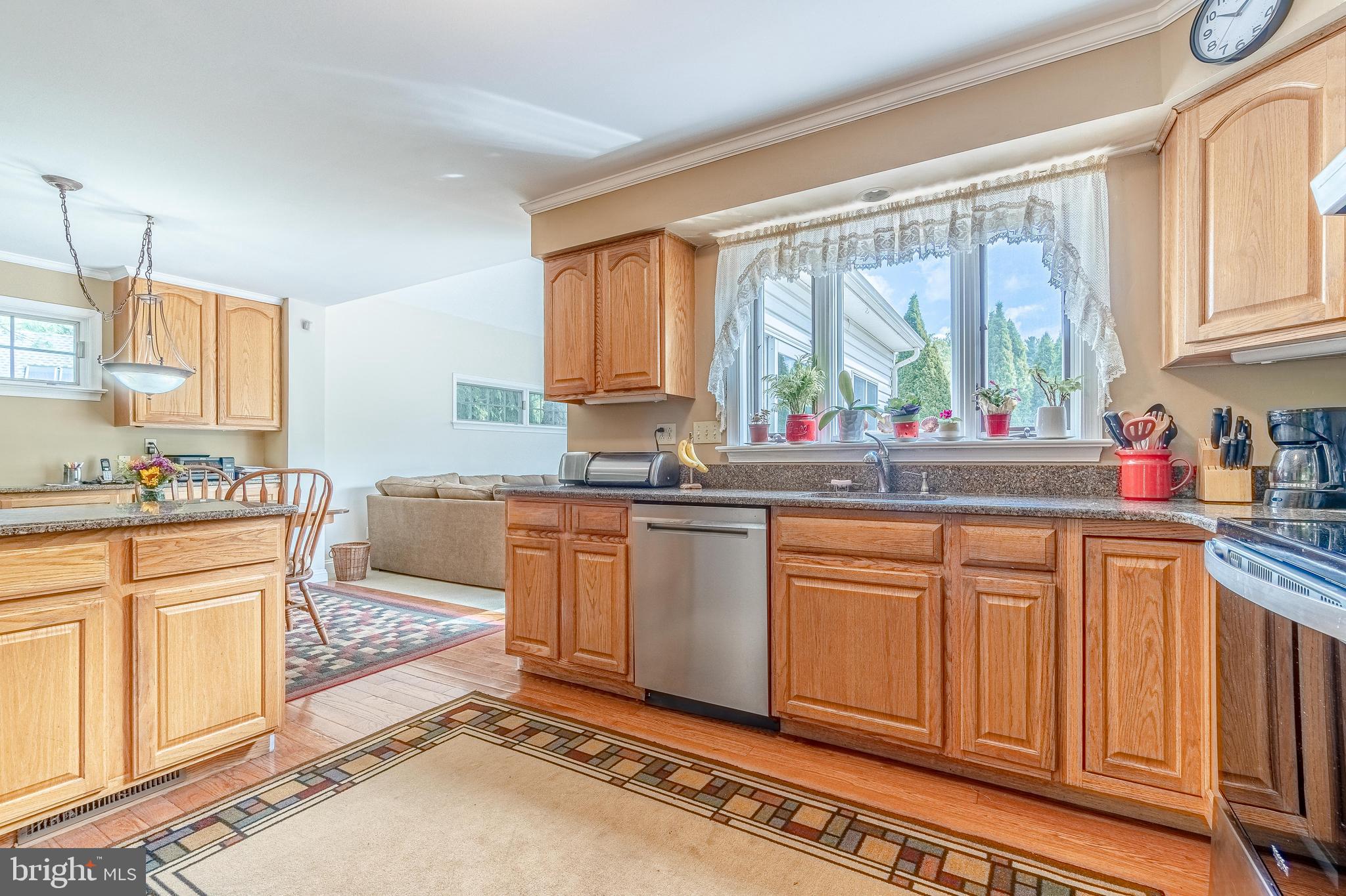 211 Cassatt Road Berwyn, PA 19312 - Photo 10 of 40 Kitchen
