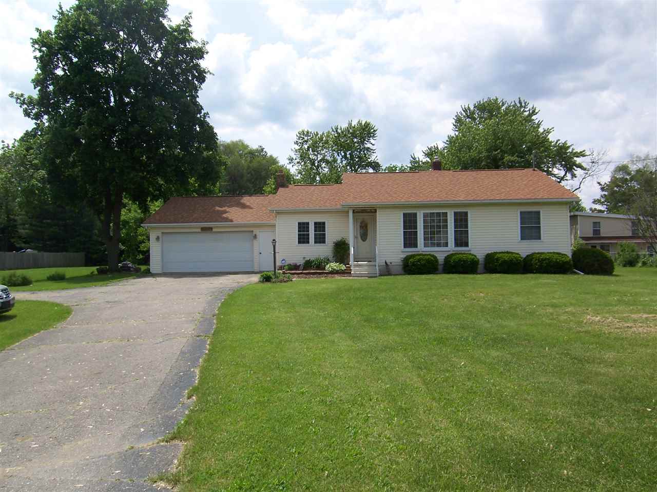 5171 Elms Road Flushing, MI 48433 - Photo 1 of 32 31383980.JPG