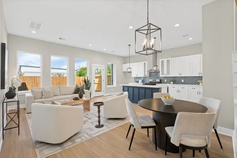 $694,800 | 5925-5927 Wheatley Street, Houston, TX 77091