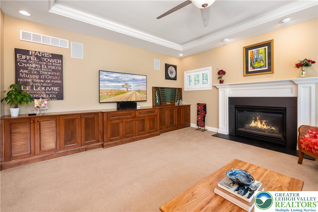 1559 Surrey Road Bethlehem, PA 18015 - Photo 16 of 44 Gallery Image 16
