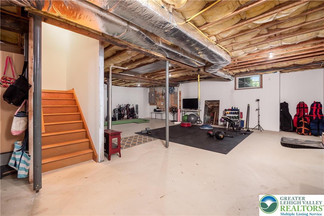 1559 Surrey Road Bethlehem, PA 18015 - Photo 43 of 44 Gallery Image 43