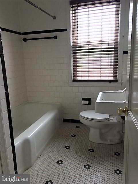 8124 Glen Gary Road Baltimore, MD 21286 - Photo 14 of 14 Bath