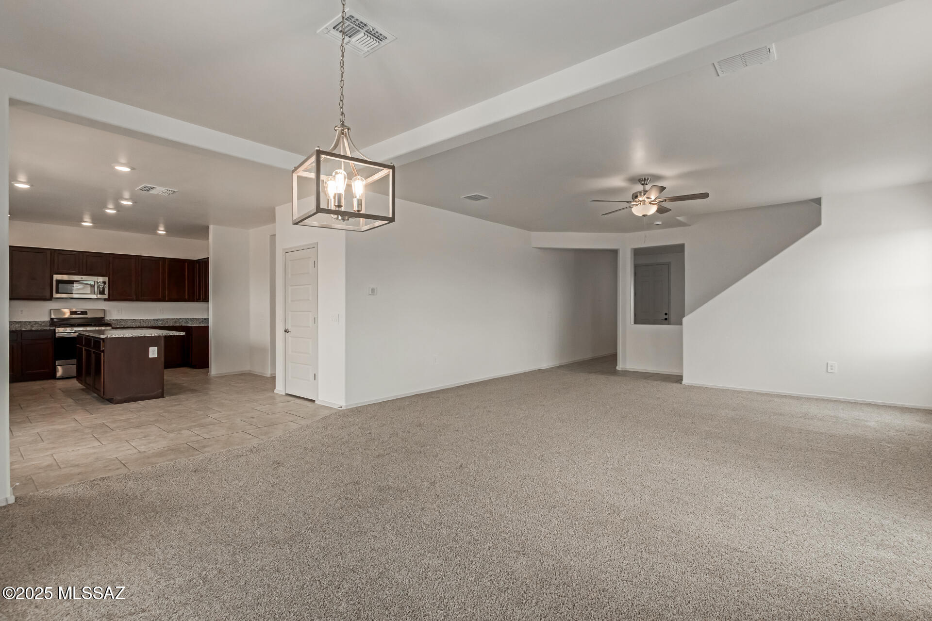 7490 West Elvado Road Tucson, AZ 85757 - Photo 7 of 37 07 - Elvado