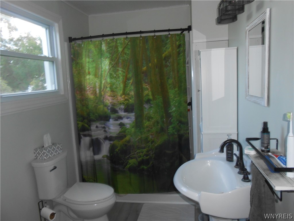 12977 West Lee Road Barre, NY 14411 - Photo 13 of 24 Full Bath