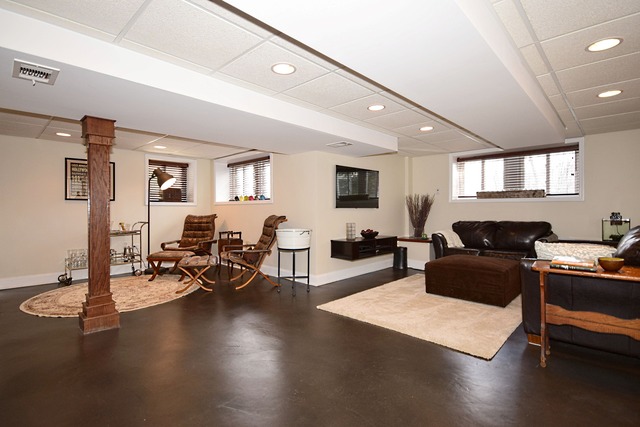 260 Addison Road Riverside, IL 60546 - Photo 18 of 25 a living room with furniture pool table and a window