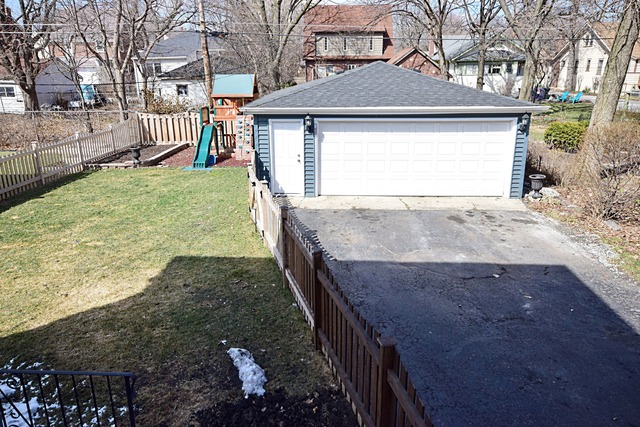 260 Addison Road Riverside, IL 60546 - Photo 25 of 25 a view of a yard with a house