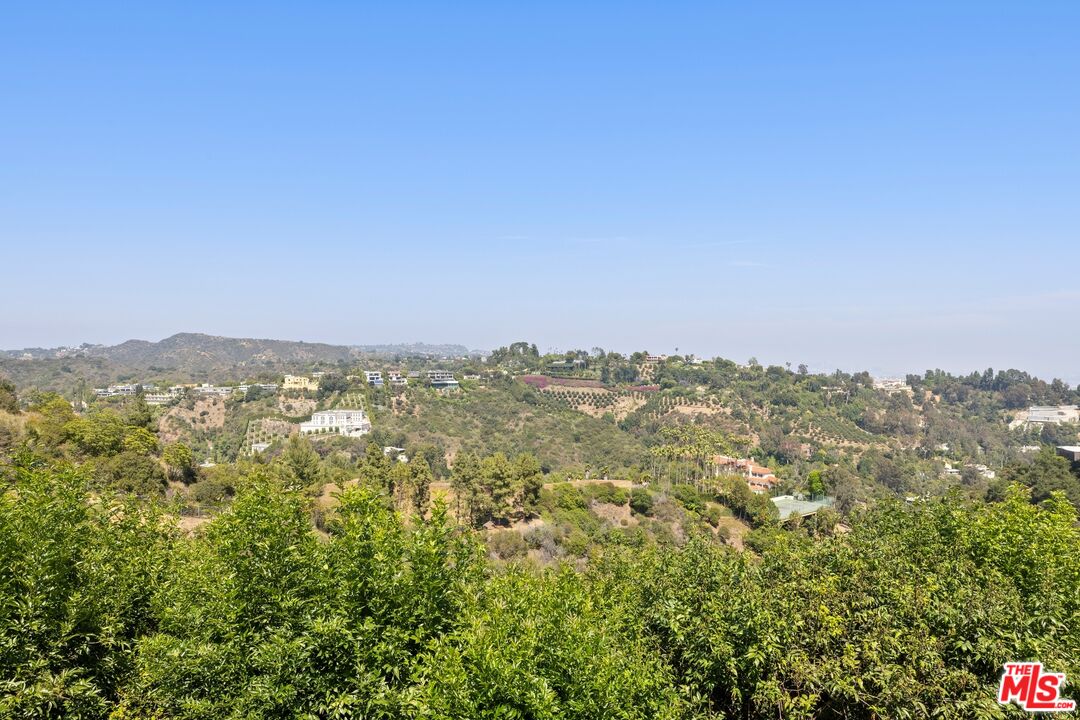 1244 Stradella Road Los Angeles, CA 90077 - Photo 24 of 31 a view of a city