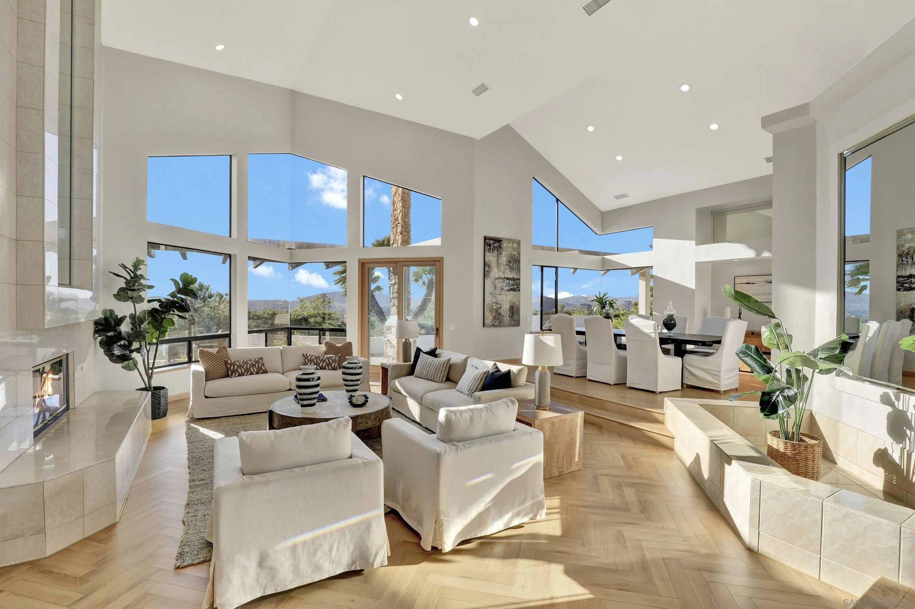 17801 Joyas Court Poway, CA 92064 - Photo 6 of 31