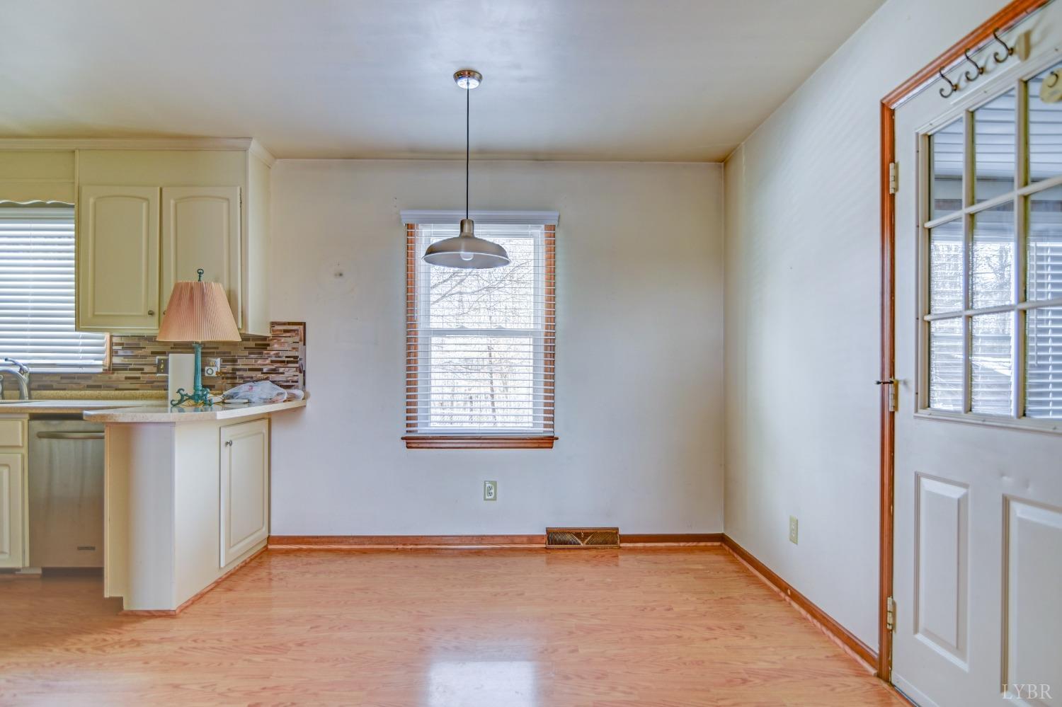 2598 Stapleton Road Madison Heights, VA 24572 - Photo 11 of 54