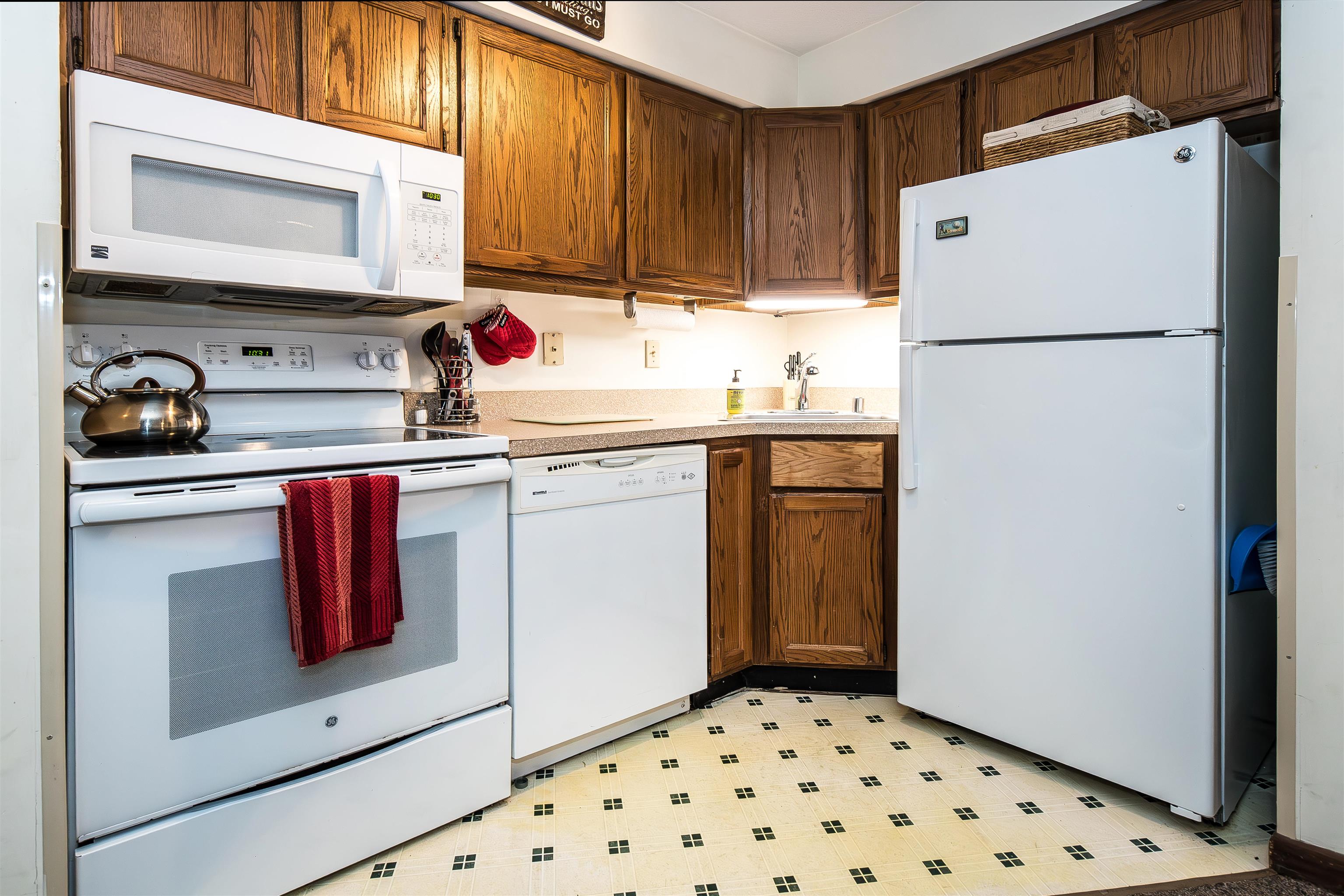 133 East Mountain Road, Unit 3A1 Killington, VT 05751 - Photo 17 of 32