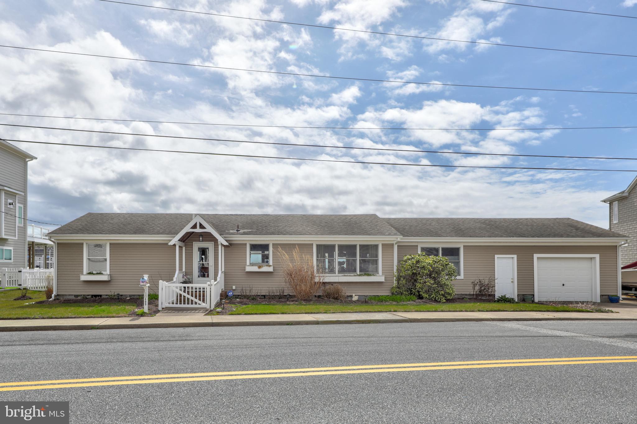 409 Bering Road Ocean City, MD 21842 - Photo 5 of 15 Gallery Image 5