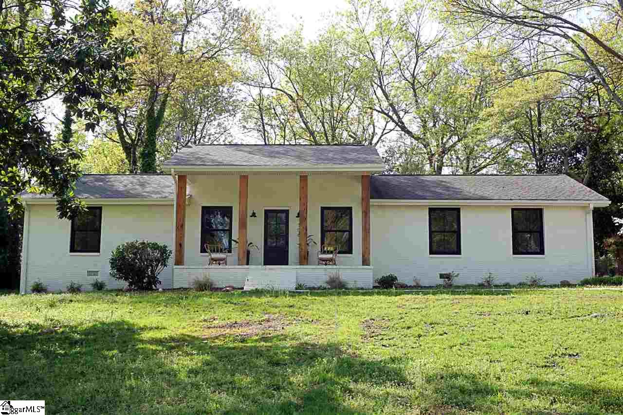 106 Vine Hill Road Greenville, SC 29607 - Photo 1 of 19