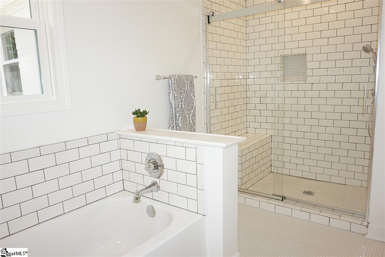 106 Vine Hill Road Greenville, SC 29607 - Photo 17 of 19