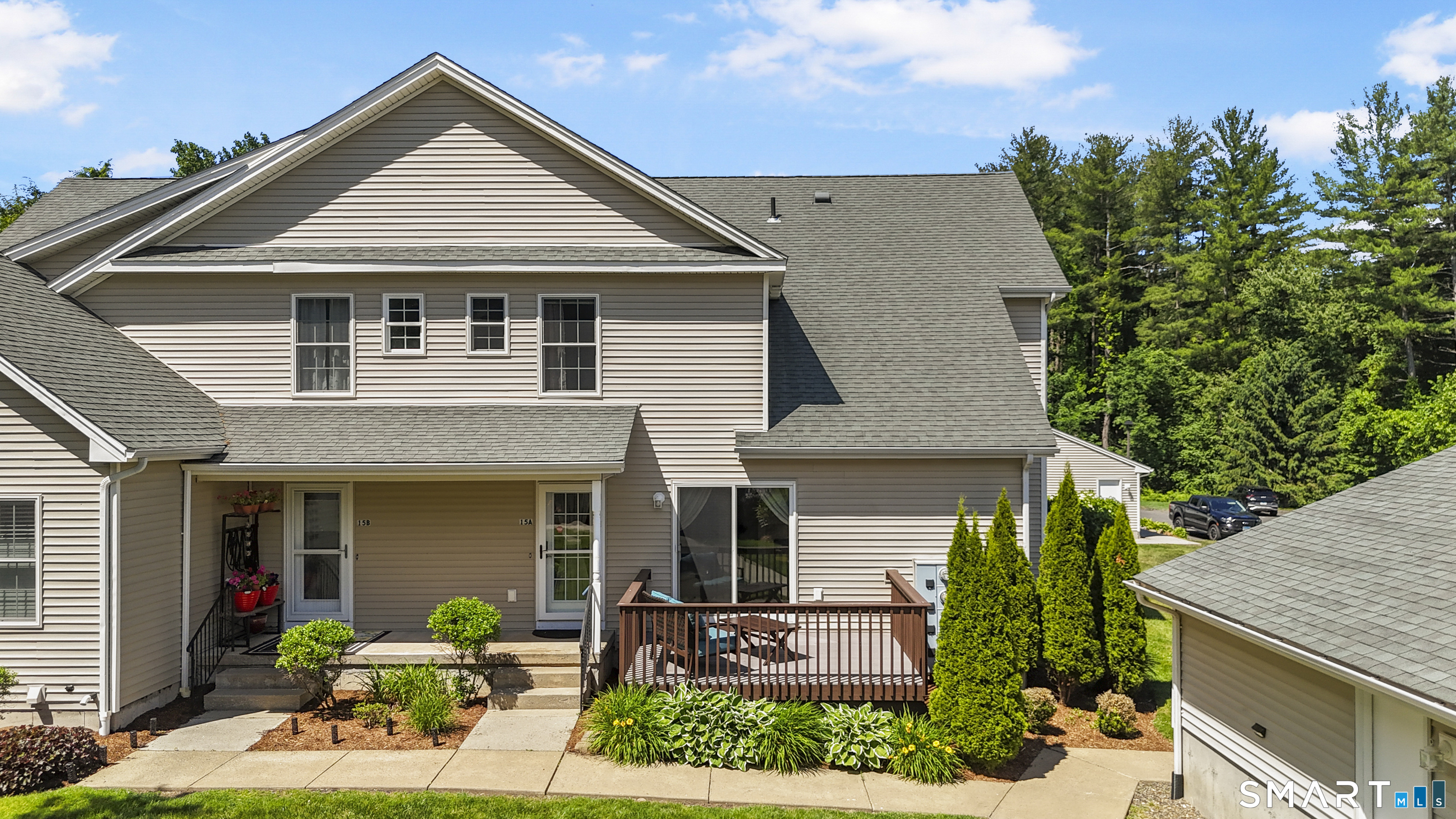 15 Reggie Way, Unit A Broad Brook, CT 06016 - Photo 2 of 36