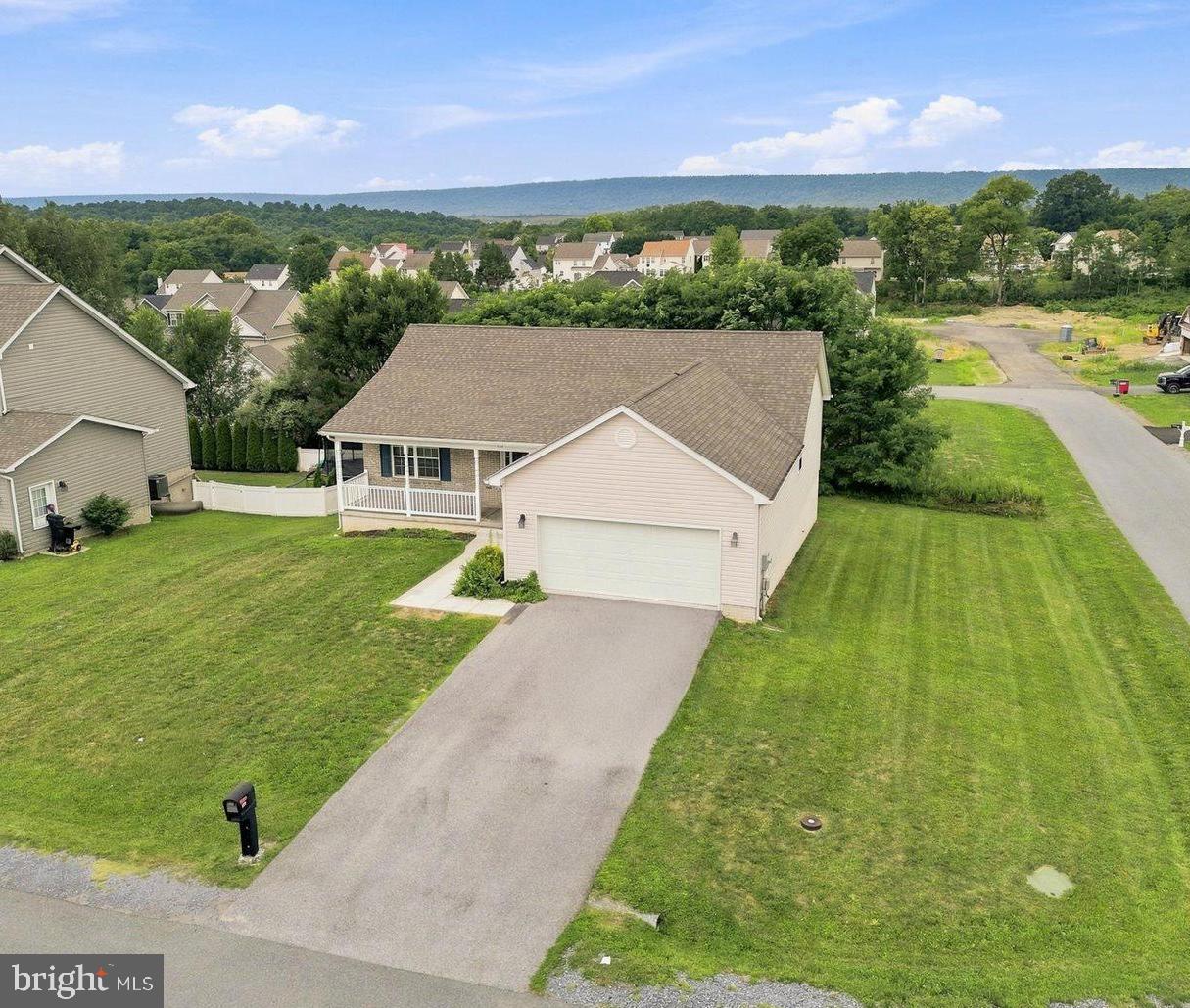 179 Reprisal Road Inwood, WV 25428 - Photo 3 of 49 Gallery Image 3