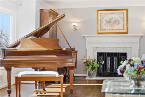 $699,900 | 270 Twin Hills Drive, Pittsburgh, PA 15216