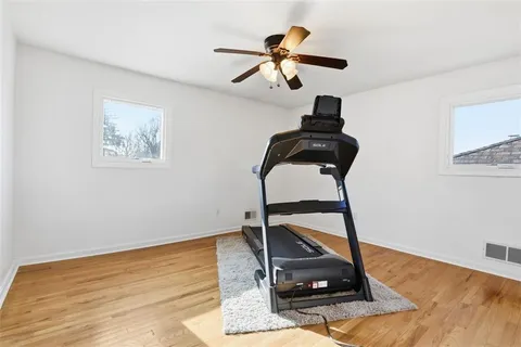 $699,900 | 270 Twin Hills Drive, Pittsburgh, PA 15216