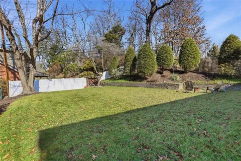 $699,900 | 270 Twin Hills Drive, Pittsburgh, PA 15216