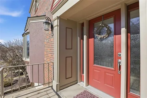 $699,900 | 270 Twin Hills Drive, Pittsburgh, PA 15216