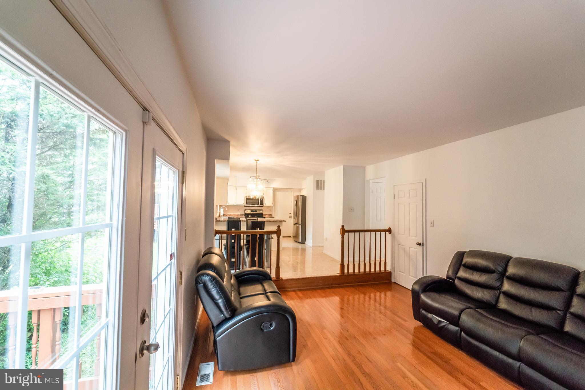 14903 Hatteras Way Silver Spring, MD 20906 - Photo 11 of 30 Family Room Great for entertaining!