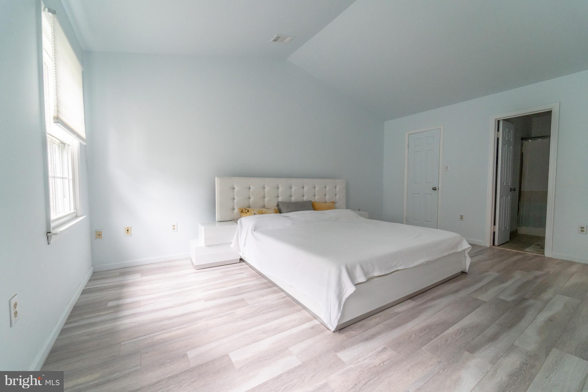 14903 Hatteras Way Silver Spring, MD 20906 - Photo 16 of 30 Master bedroom with huge walk-in closet!