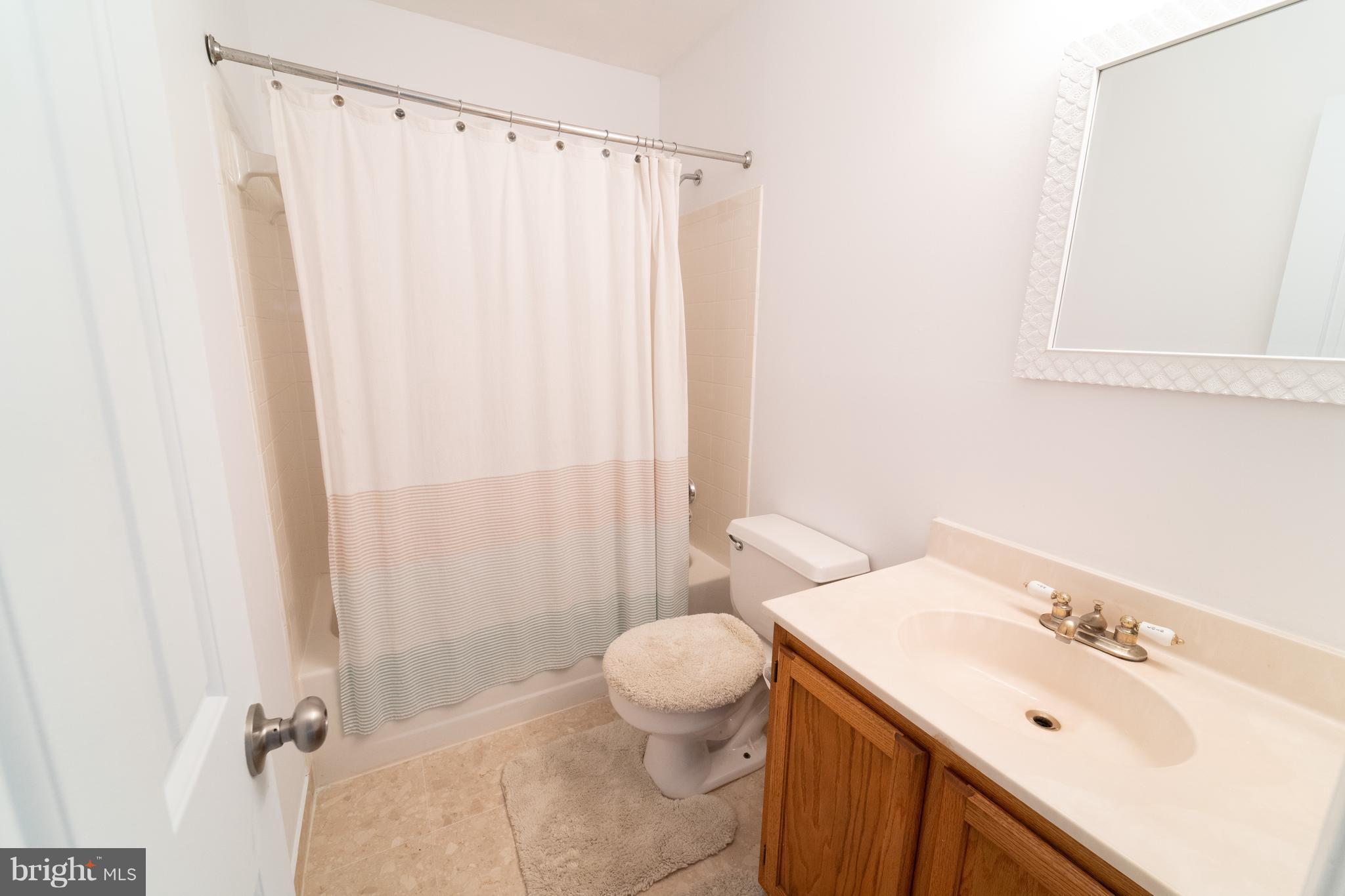 14903 Hatteras Way Silver Spring, MD 20906 - Photo 17 of 30 Renovated Master Bath!