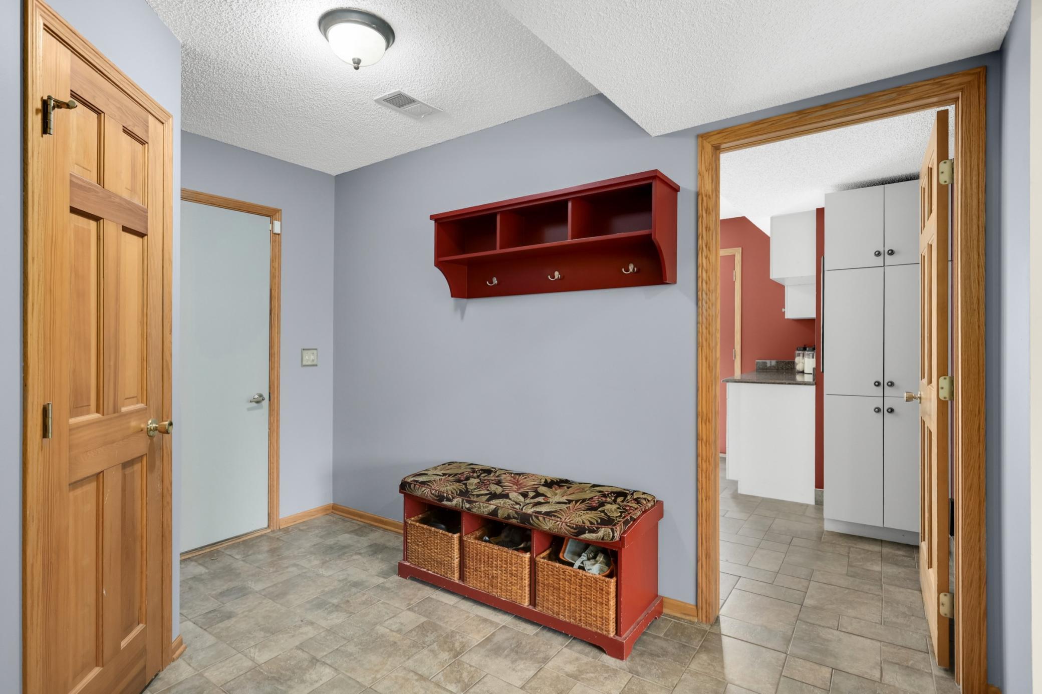 7373 Moonlight Lane Eden Prairie, MN 55346 - Photo 14 of 42