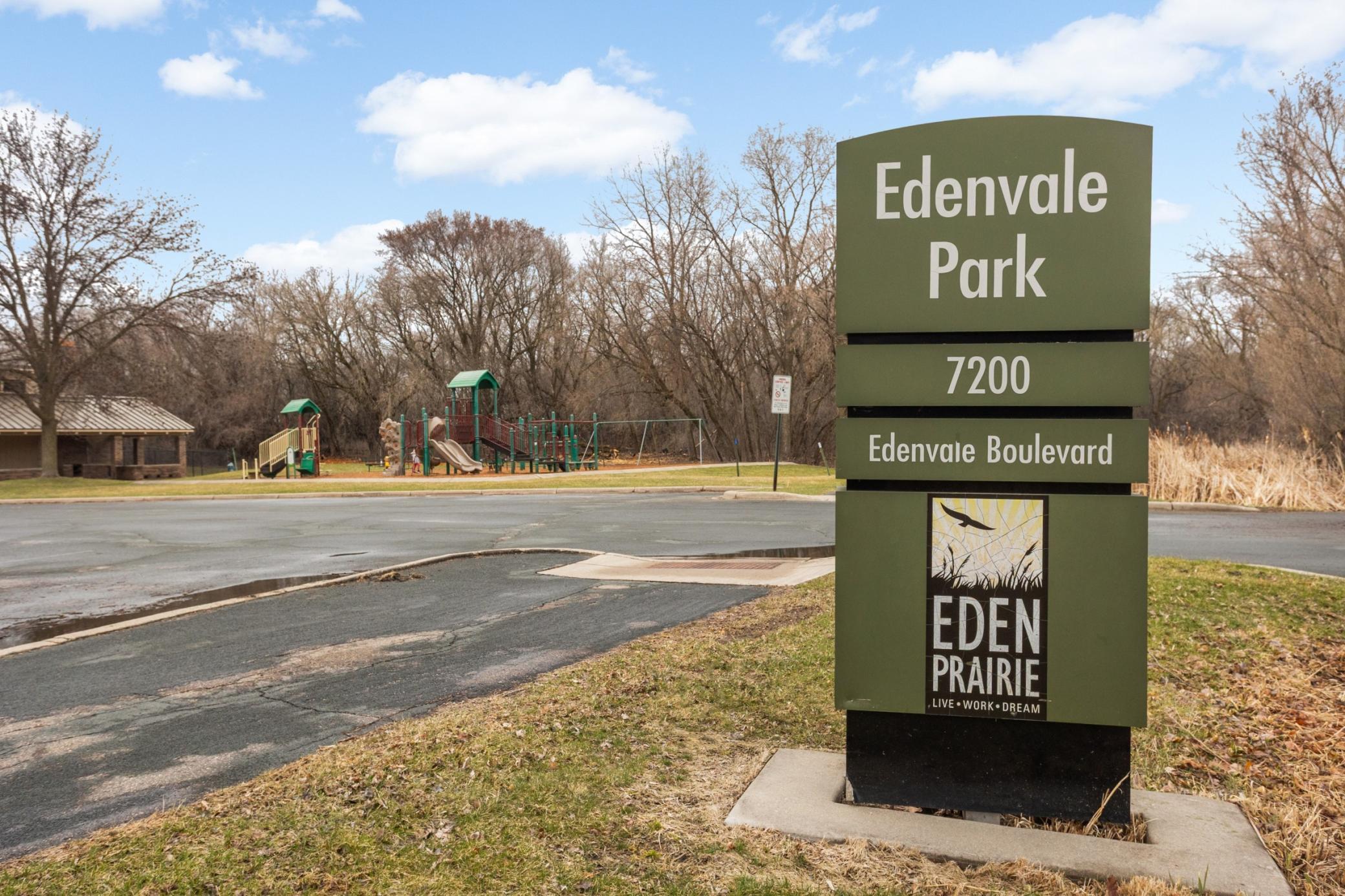 7373 Moonlight Lane Eden Prairie, MN 55346 - Photo 33 of 42