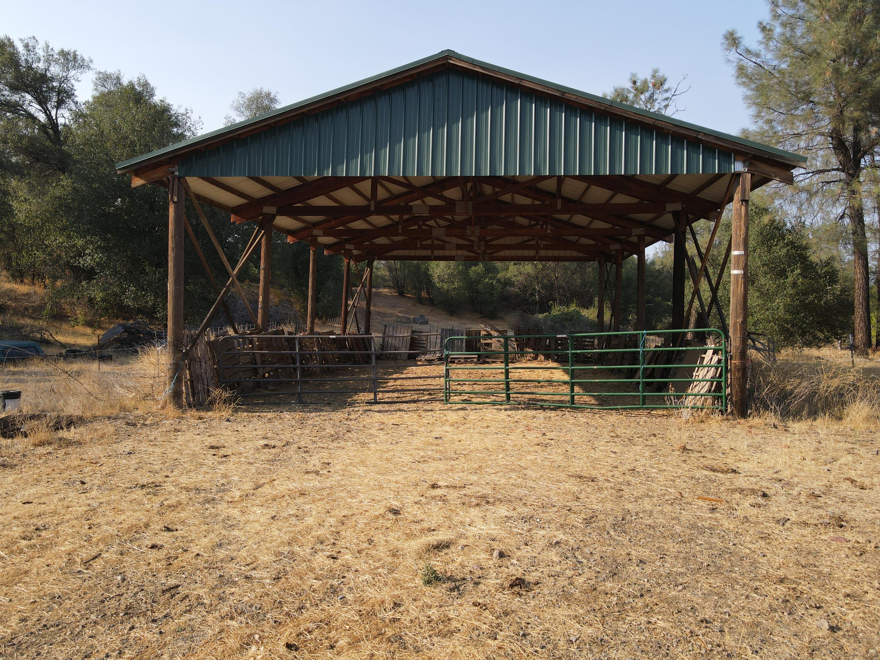 Old Oregon Trail Redding, CA 96002 - Photo 42 of 51 a view of back yard of the house