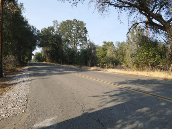 $2,900,000 | Old Oregon Trail, Redding, CA 96002