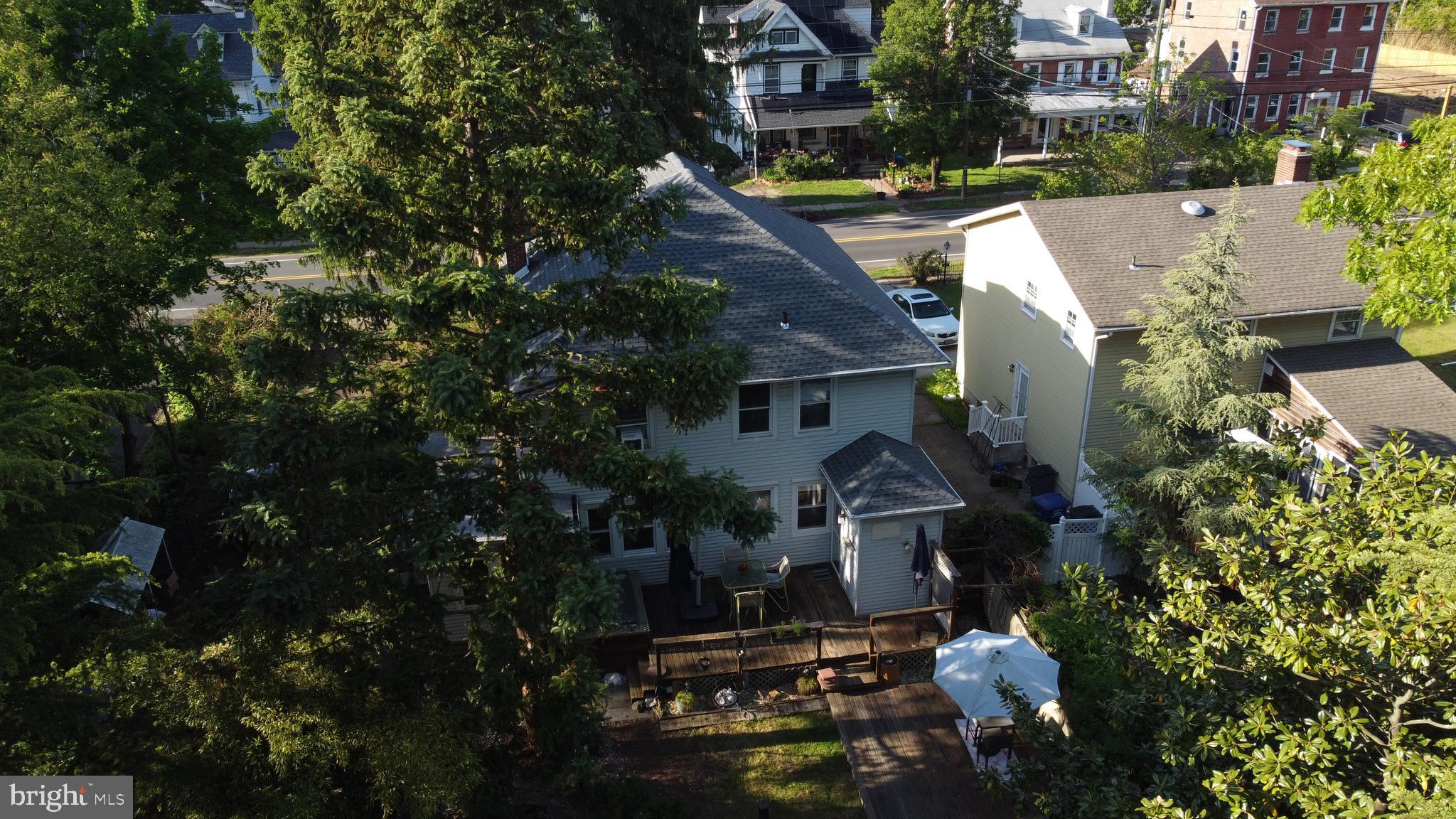 54 Warren Street Beverly, NJ 08010 - Photo 31 of 39