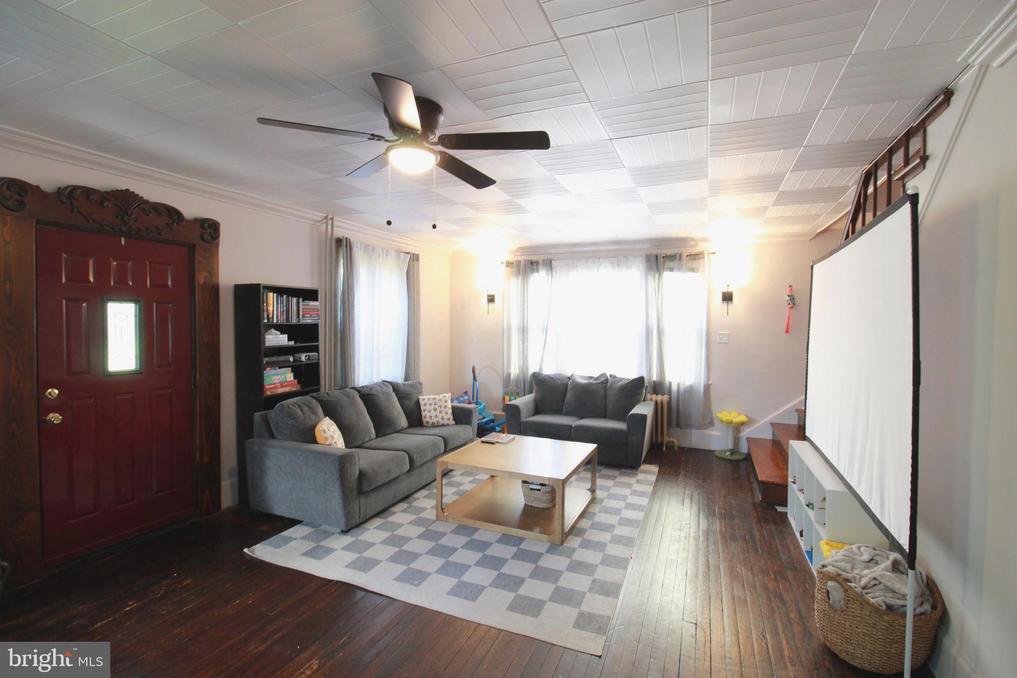 54 Warren Street Beverly, NJ 08010 - Photo 4 of 39