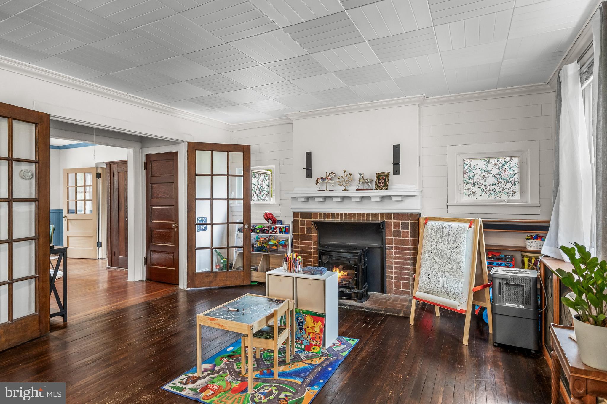 54 Warren Street Beverly, NJ 08010 - Photo 6 of 39