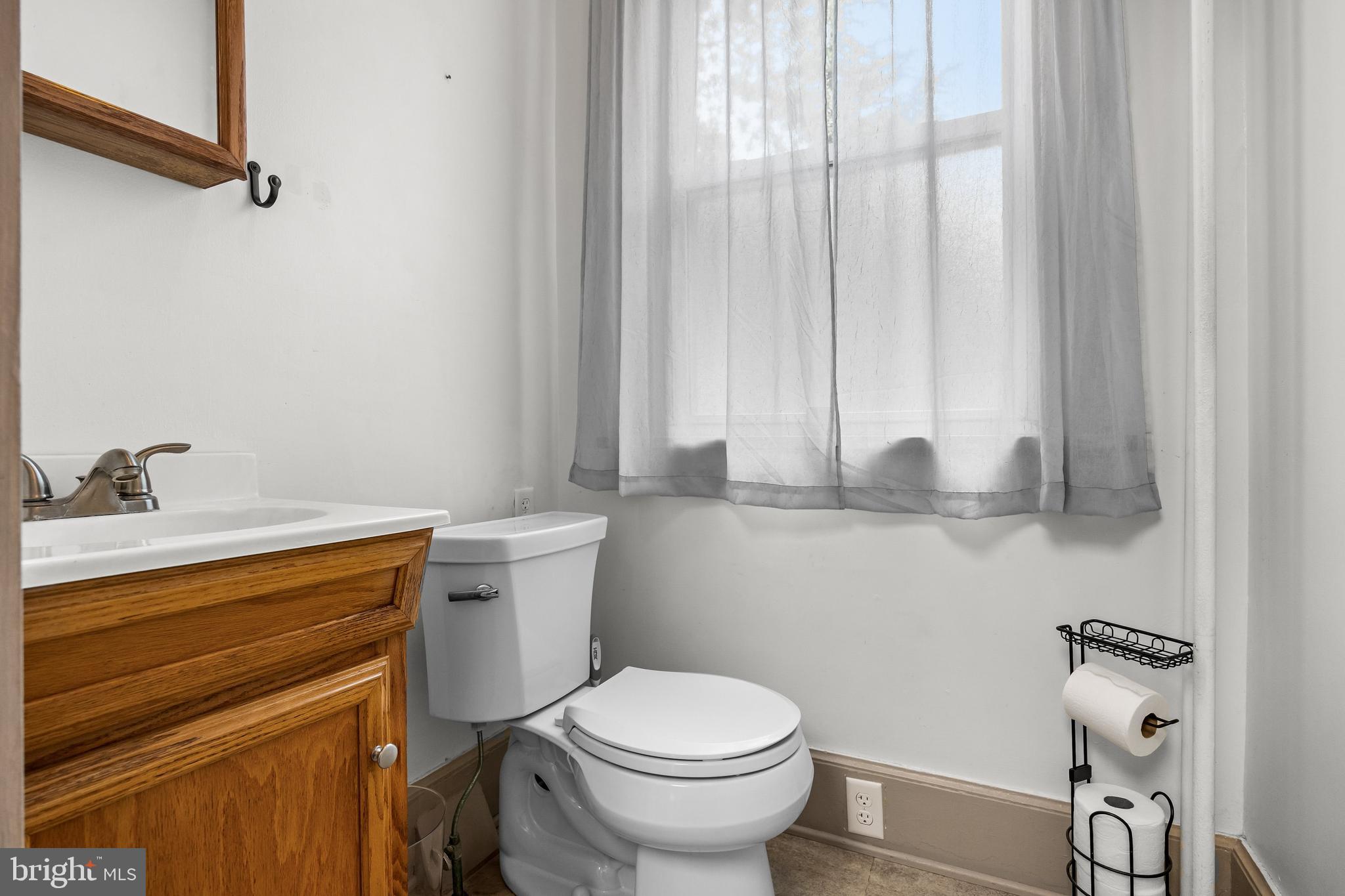54 Warren Street Beverly, NJ 08010 - Photo 9 of 39