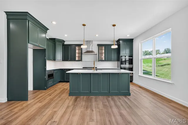 $739,900 | 303 Clewer Park Court, Lake St. Louis, MO 63367