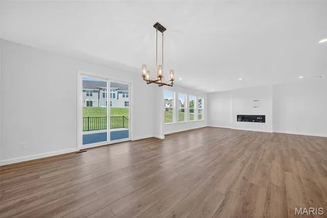 $739,900 | 303 Clewer Park Court, Lake St. Louis, MO 63367