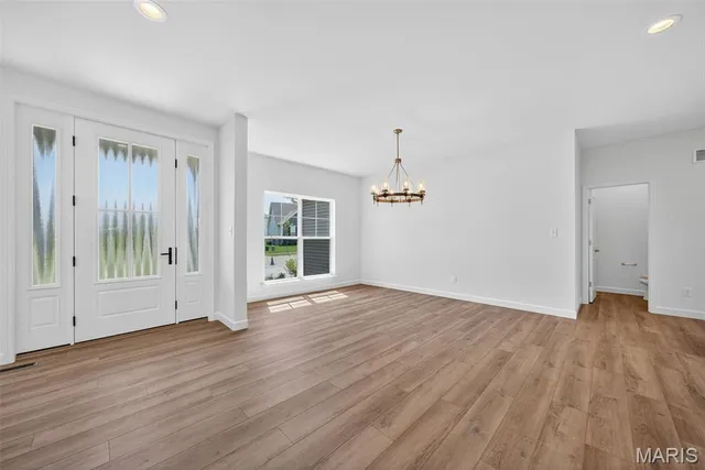 $739,900 | 303 Clewer Park Court, Lake St. Louis, MO 63367