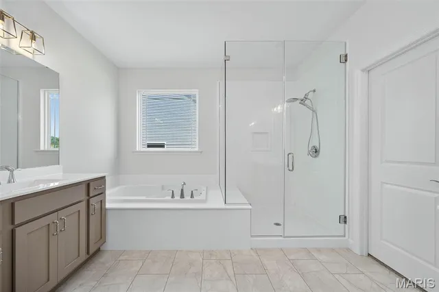 $739,900 | 303 Clewer Park Court, Lake St. Louis, MO 63367