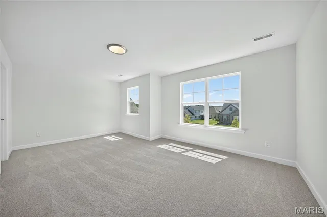 $739,900 | 303 Clewer Park Court, Lake St. Louis, MO 63367