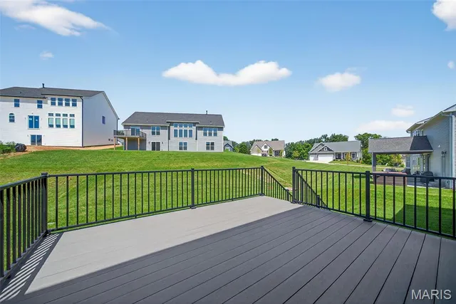 $739,900 | 303 Clewer Park Court, Lake St. Louis, MO 63367