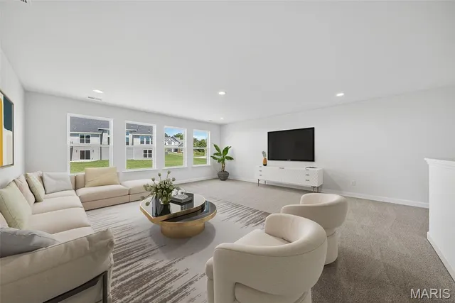 $739,900 | 303 Clewer Park Court, Lake St. Louis, MO 63367