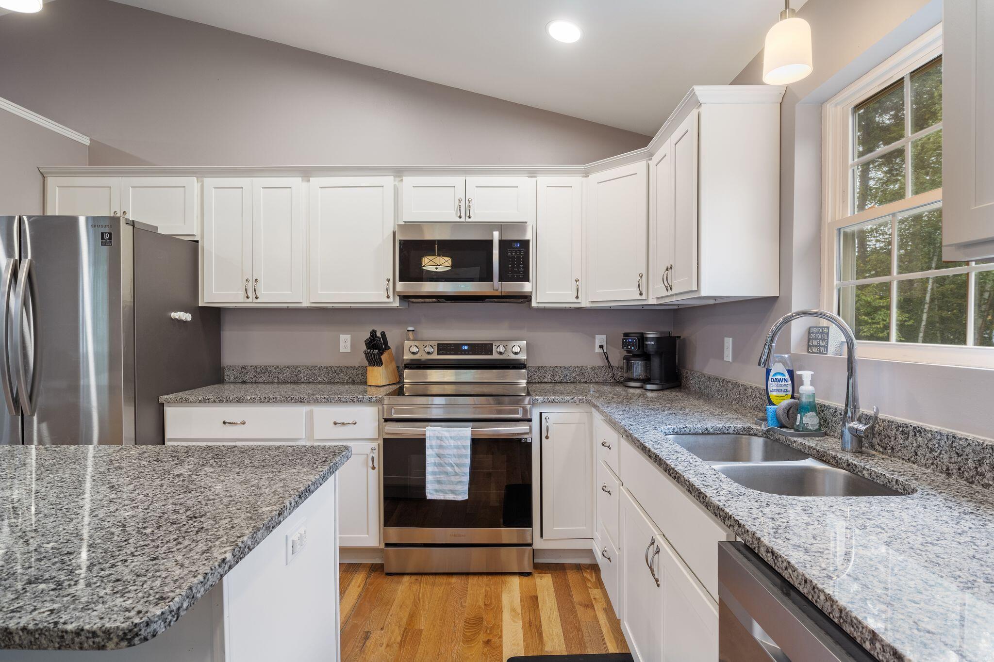 121 Rankin Road Buxton, ME 04093 - Photo 7 of 28 Kitchen